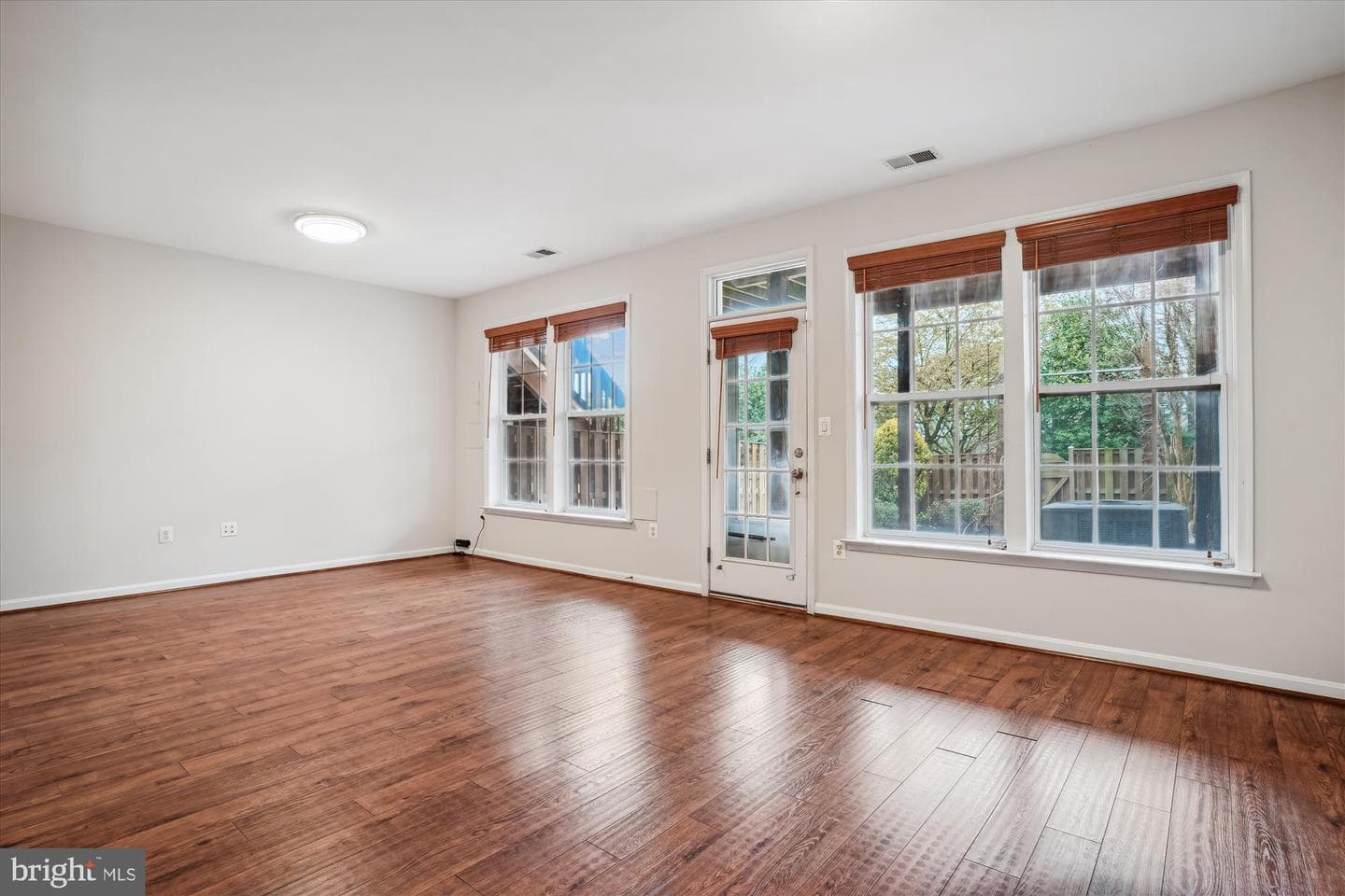 826 Revelstore Terrace NE photo 15
