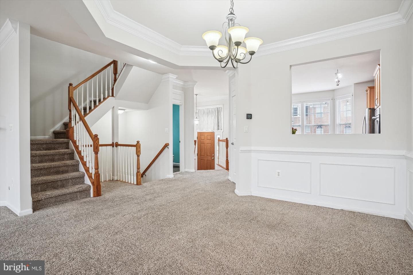 826 Revelstore Terrace NE photo 3