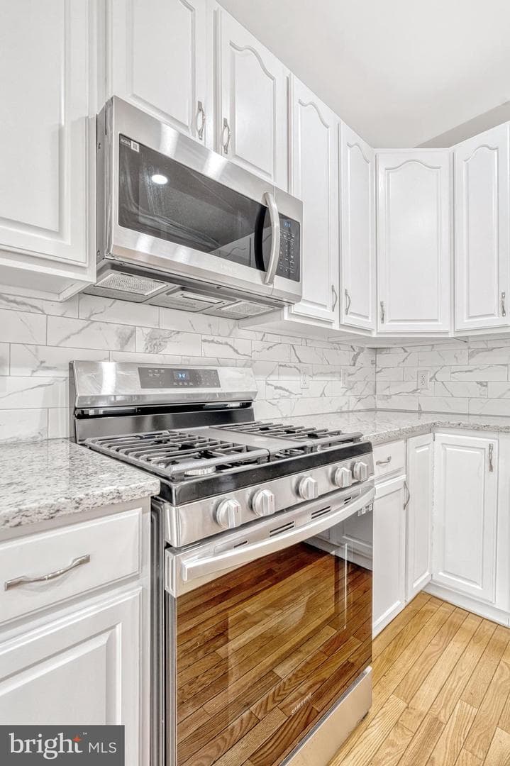 45560 Grand Central Square photo 10