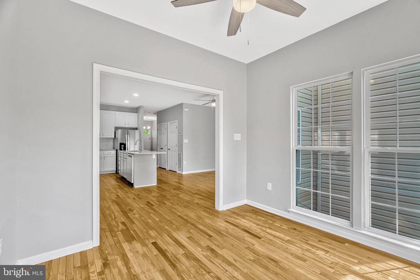 45560 Grand Central Square photo 20
