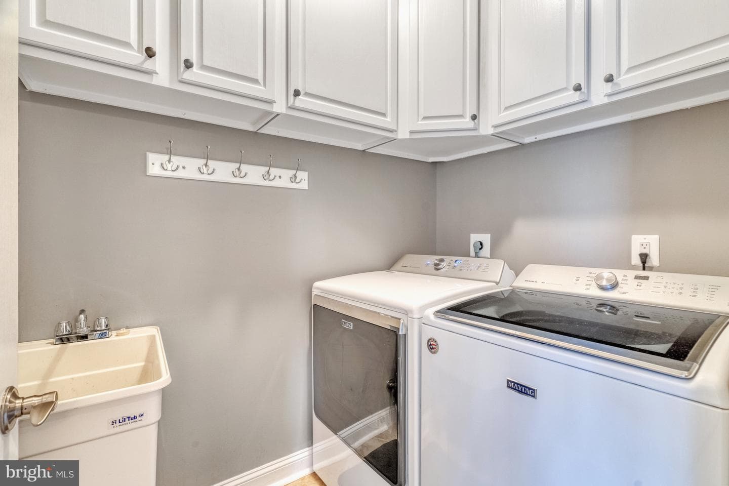 20965 Nightshade Place photo 32