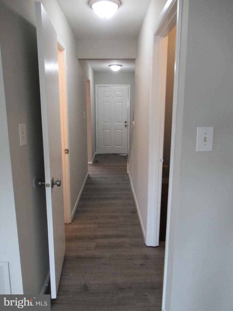 716 Giles Place photo 13