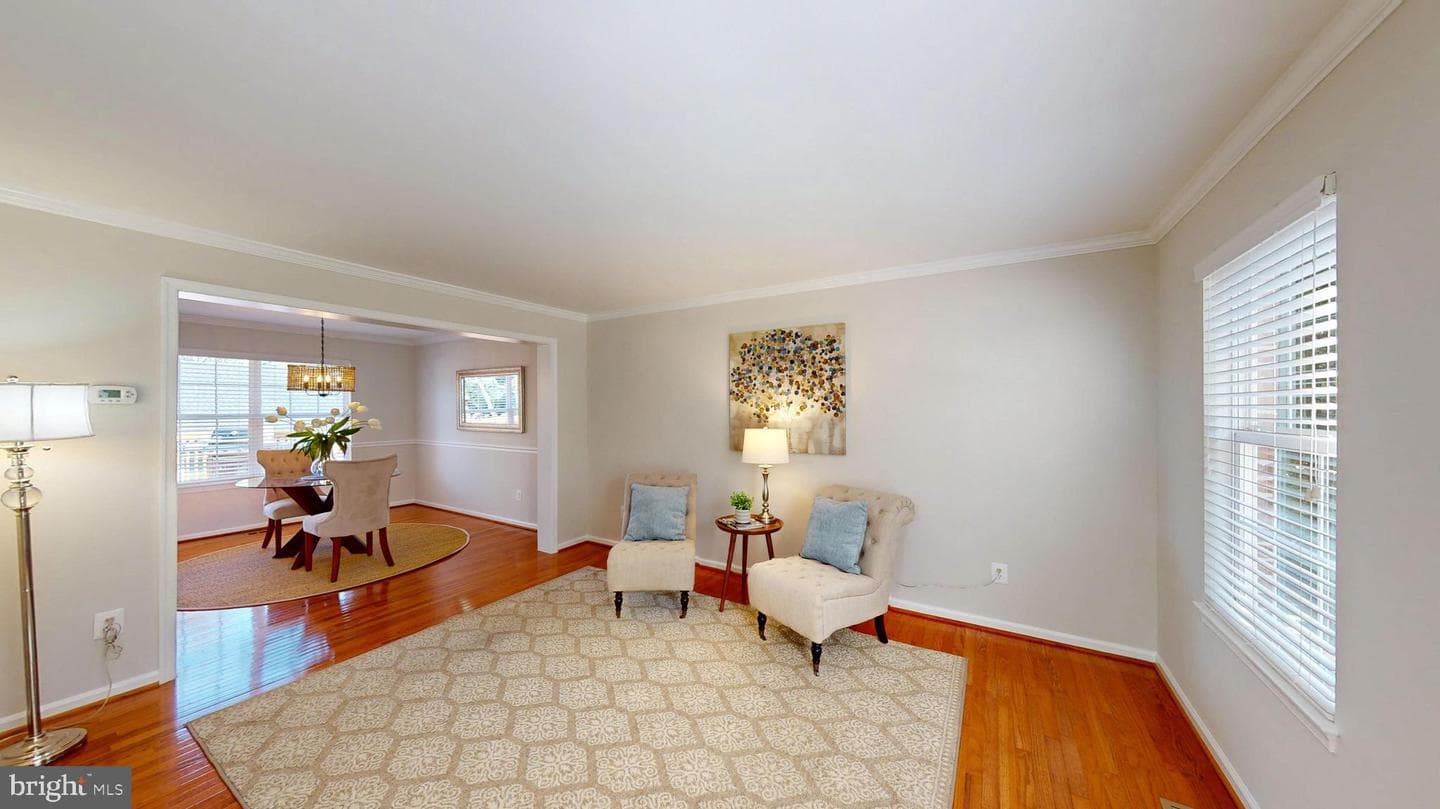 46522 Cedarhurst Drive photo 3