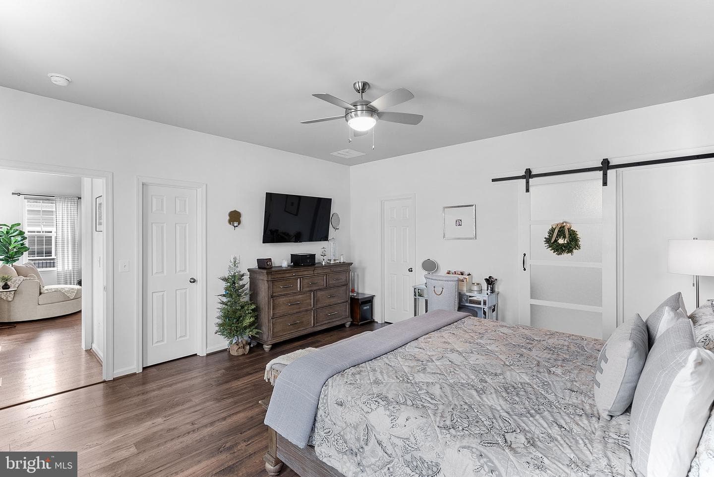852 Pencoast Drive photo 24