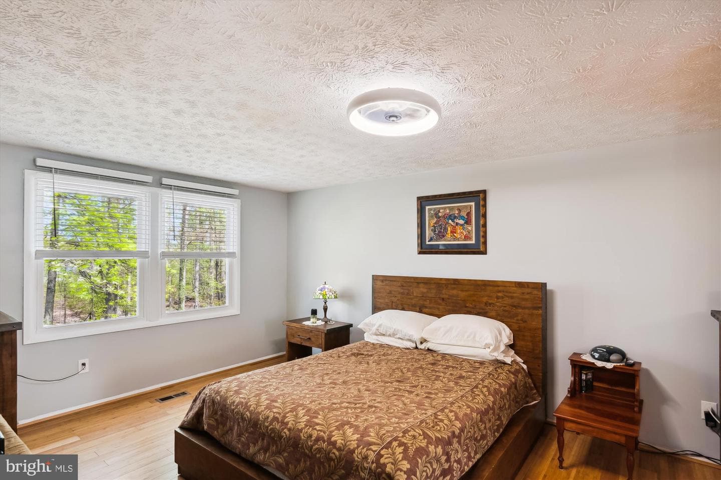 106 Almey Court photo 28