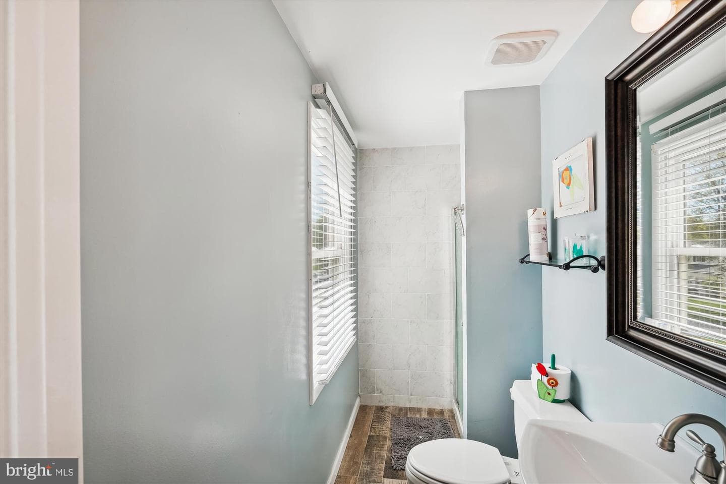 106 Almey Court photo 30