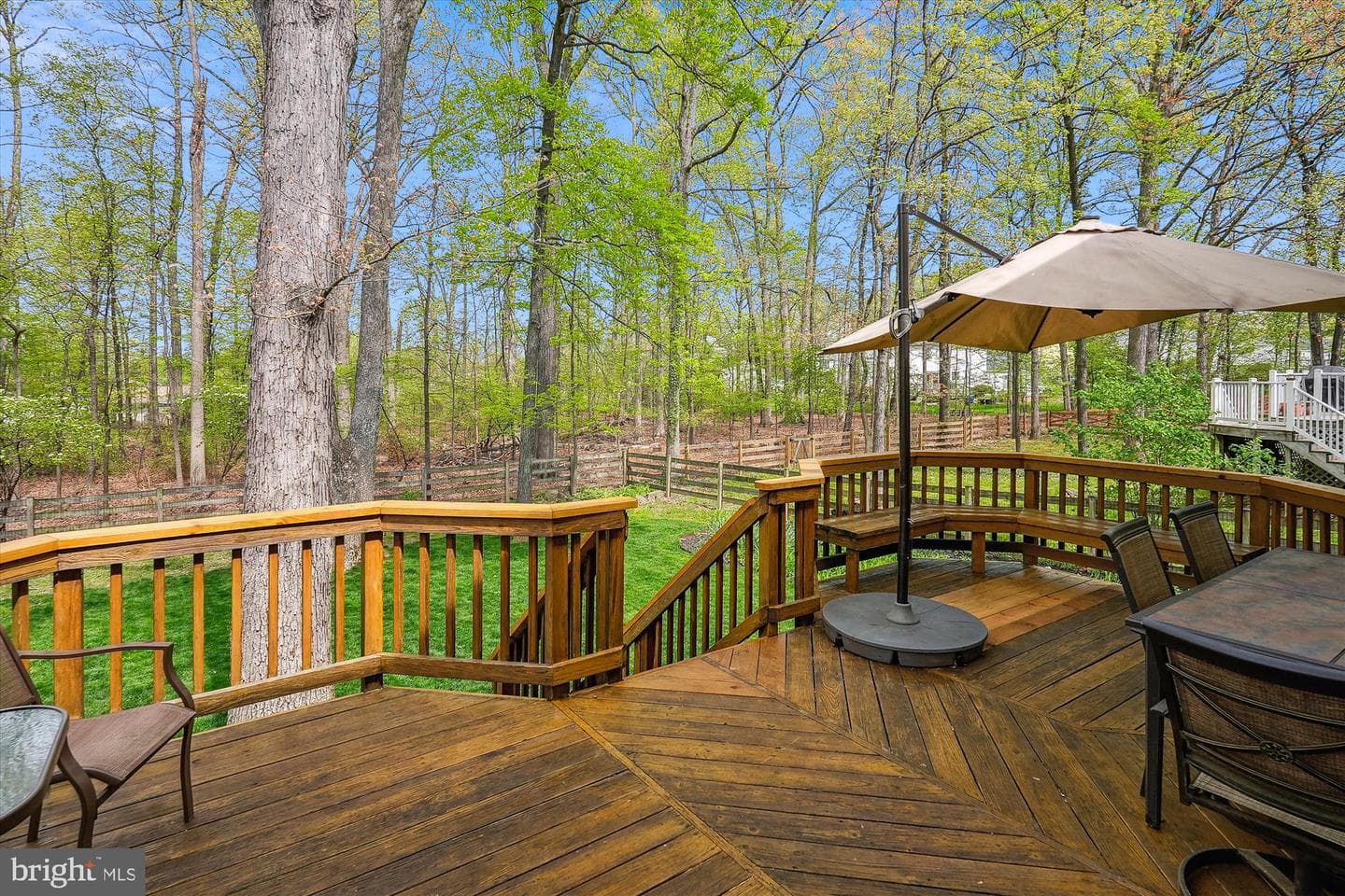 106 Almey Court photo 43