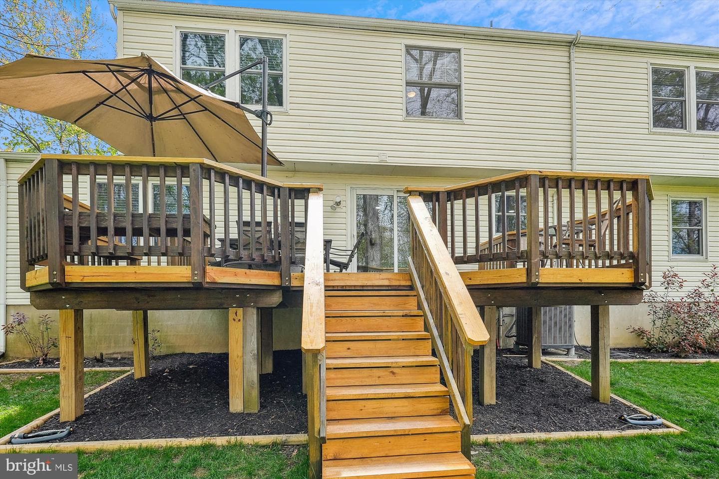 106 Almey Court photo 45