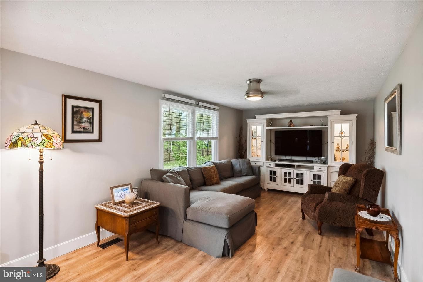 106 Almey Court photo 5