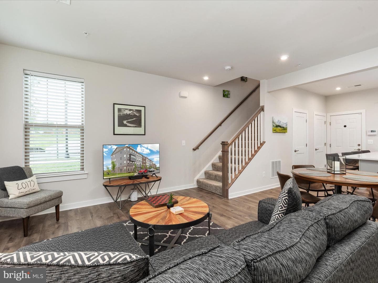 1002 Madeira Terrace SE photo 4