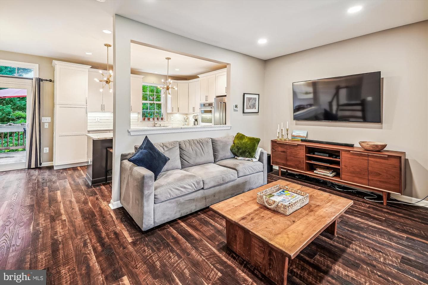 20870 Butterwood Falls Terrace photo 10