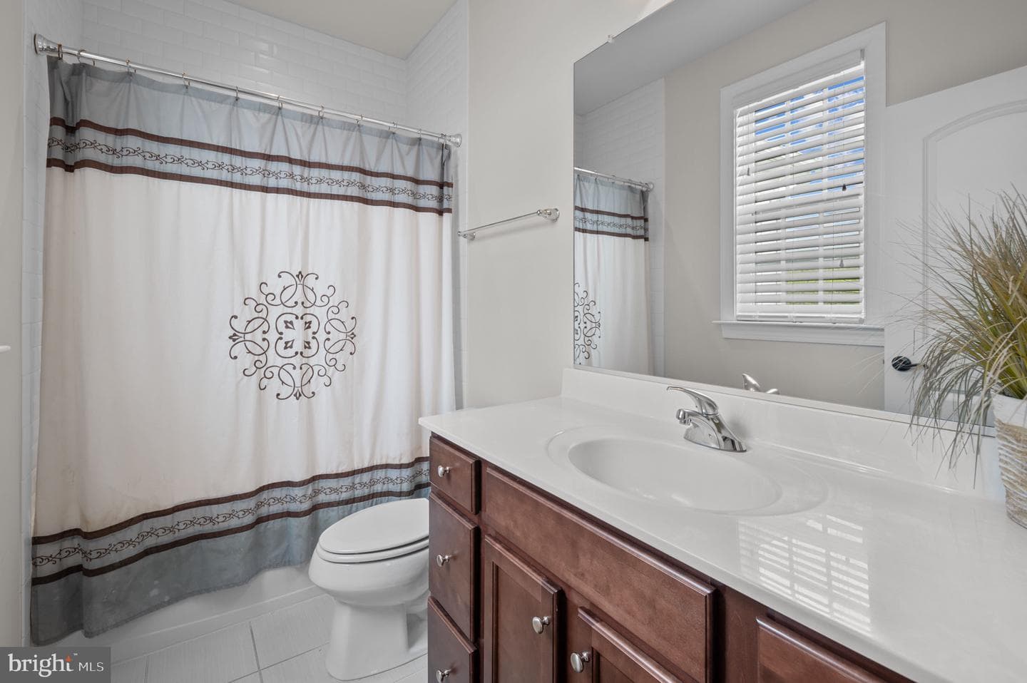 39548 Whispering Brook Place photo 56