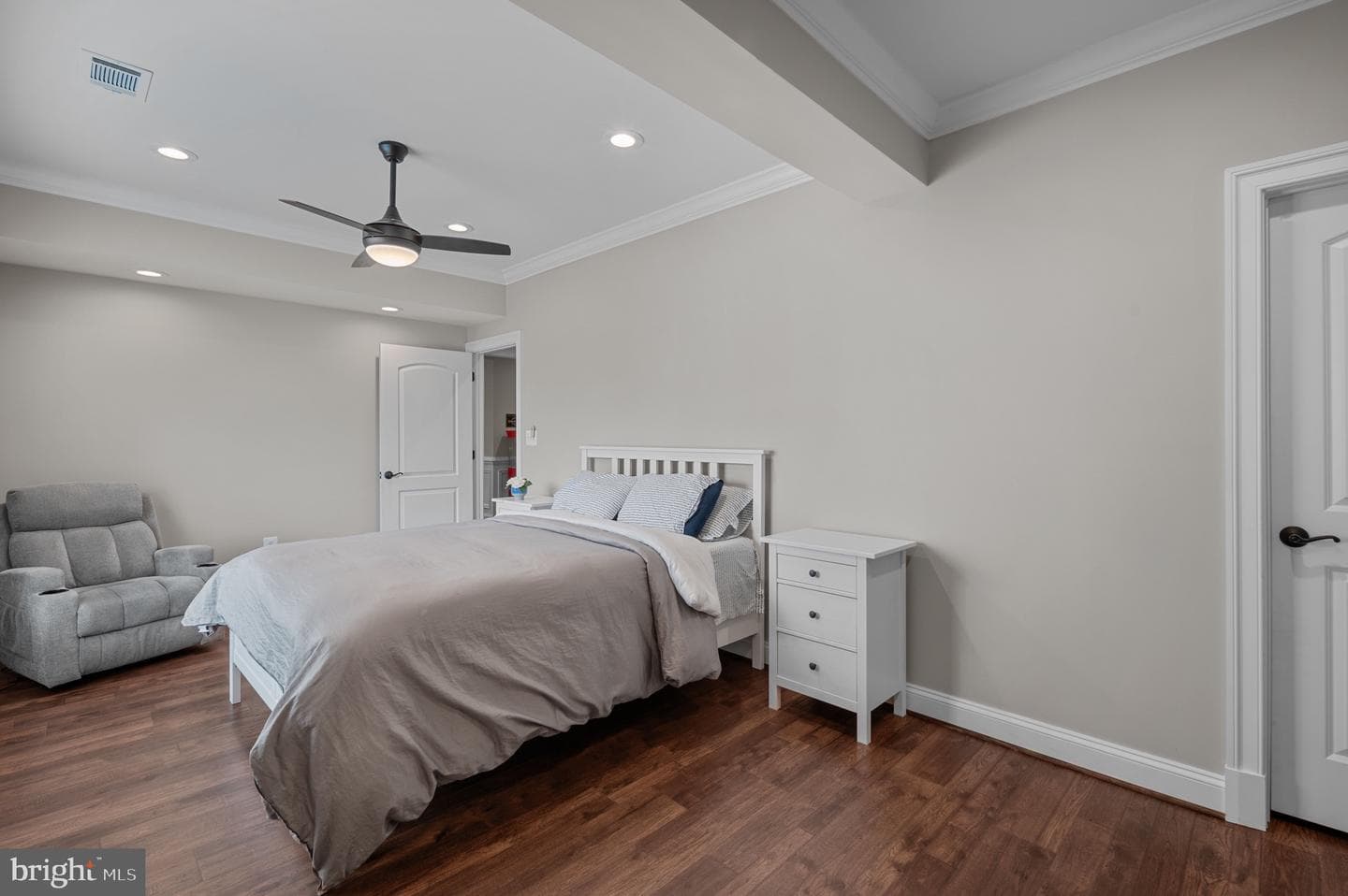 39548 Whispering Brook Place photo 59