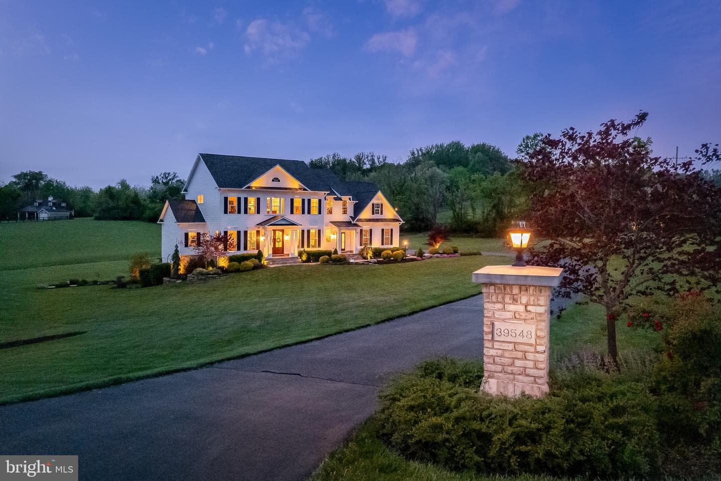 39548 Whispering Brook Place photo 9