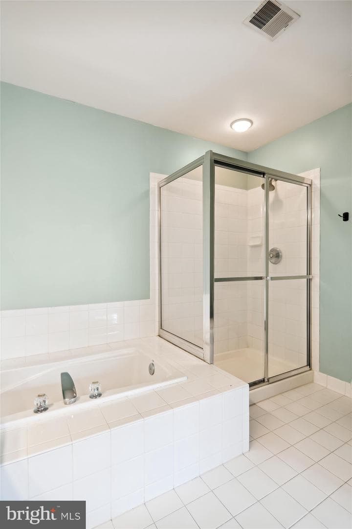 44219 Suscon Square photo 19