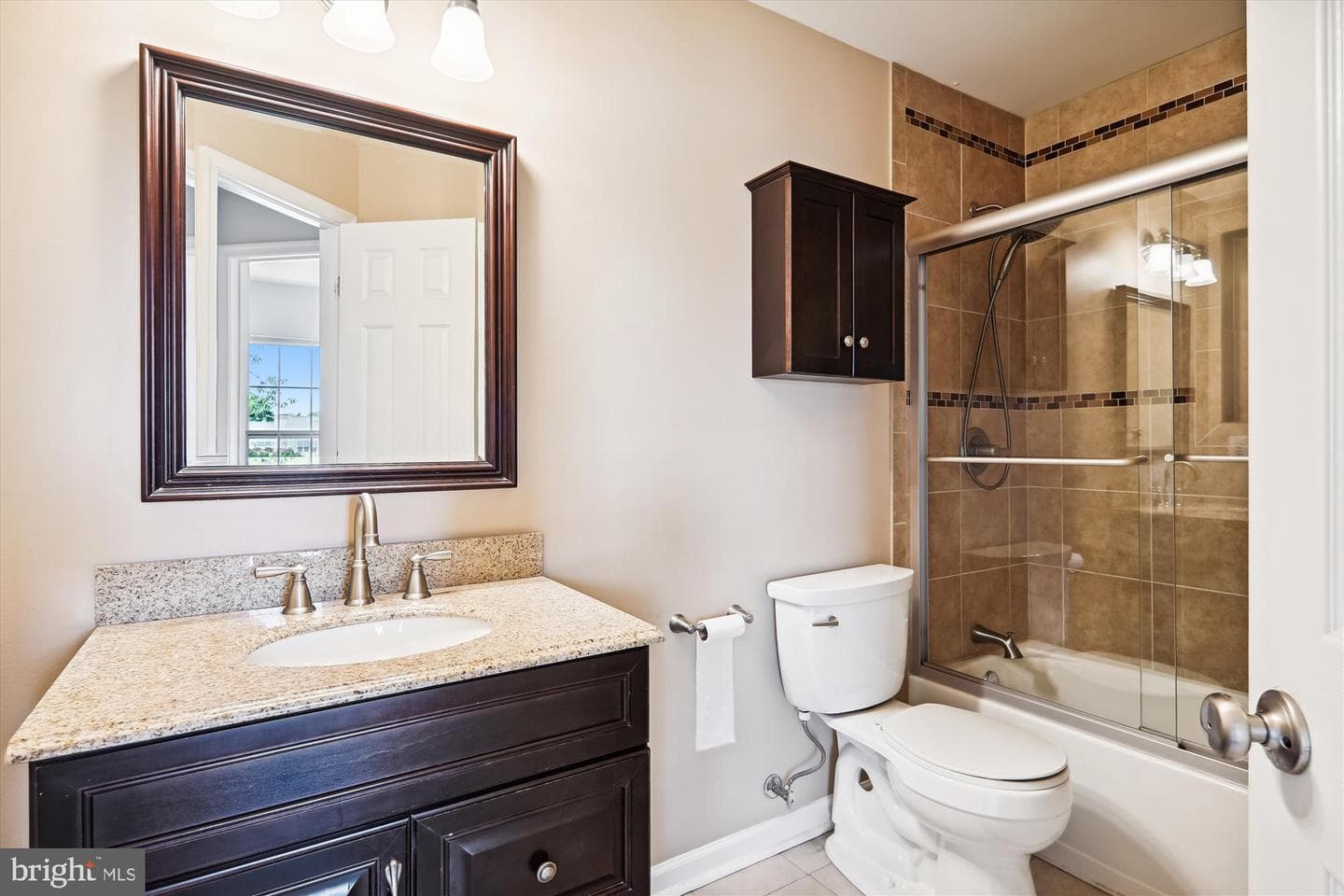 44219 Suscon Square photo 21