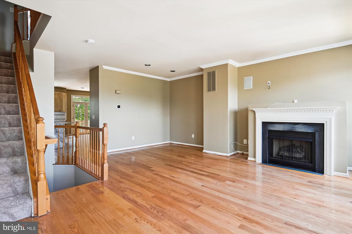 44219 Suscon Square photo 9