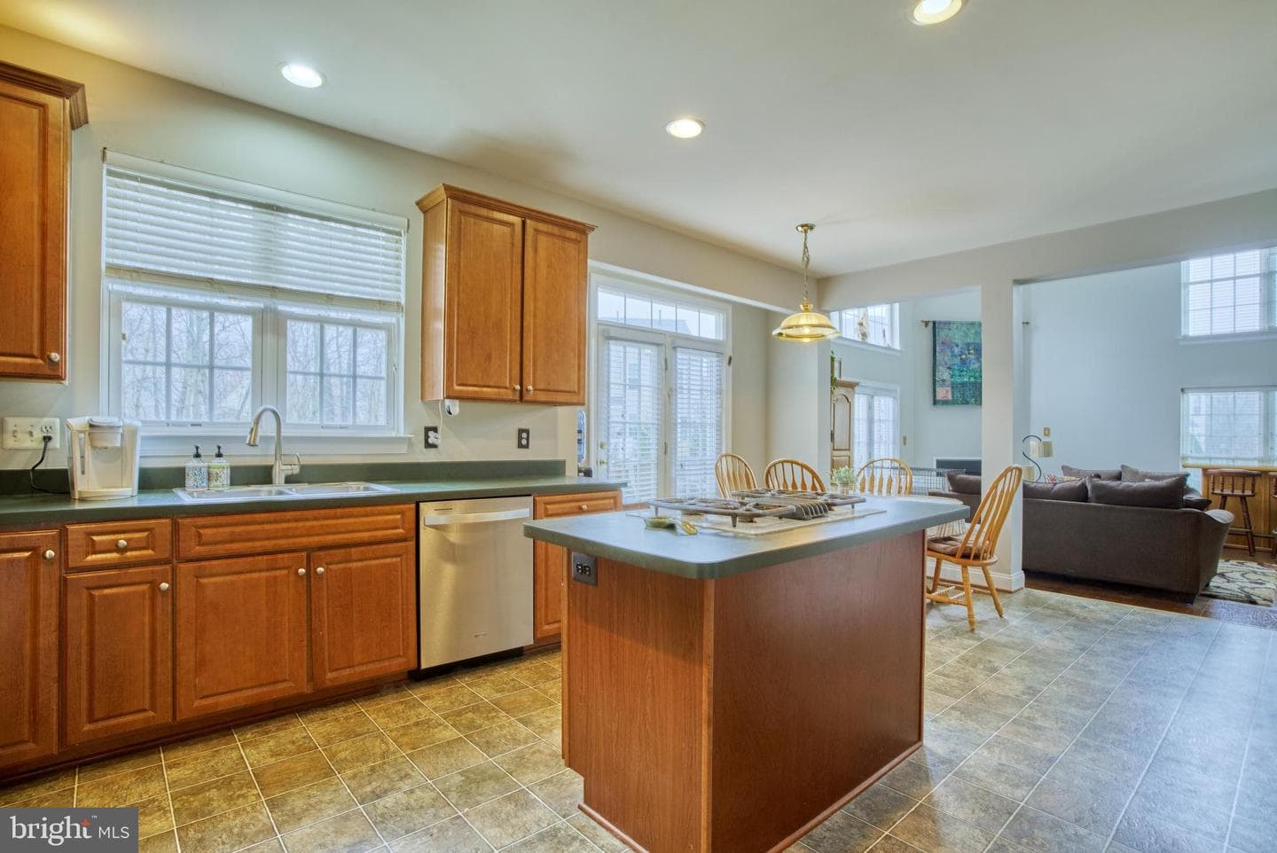 42109 Glacier Bay Court photo 10