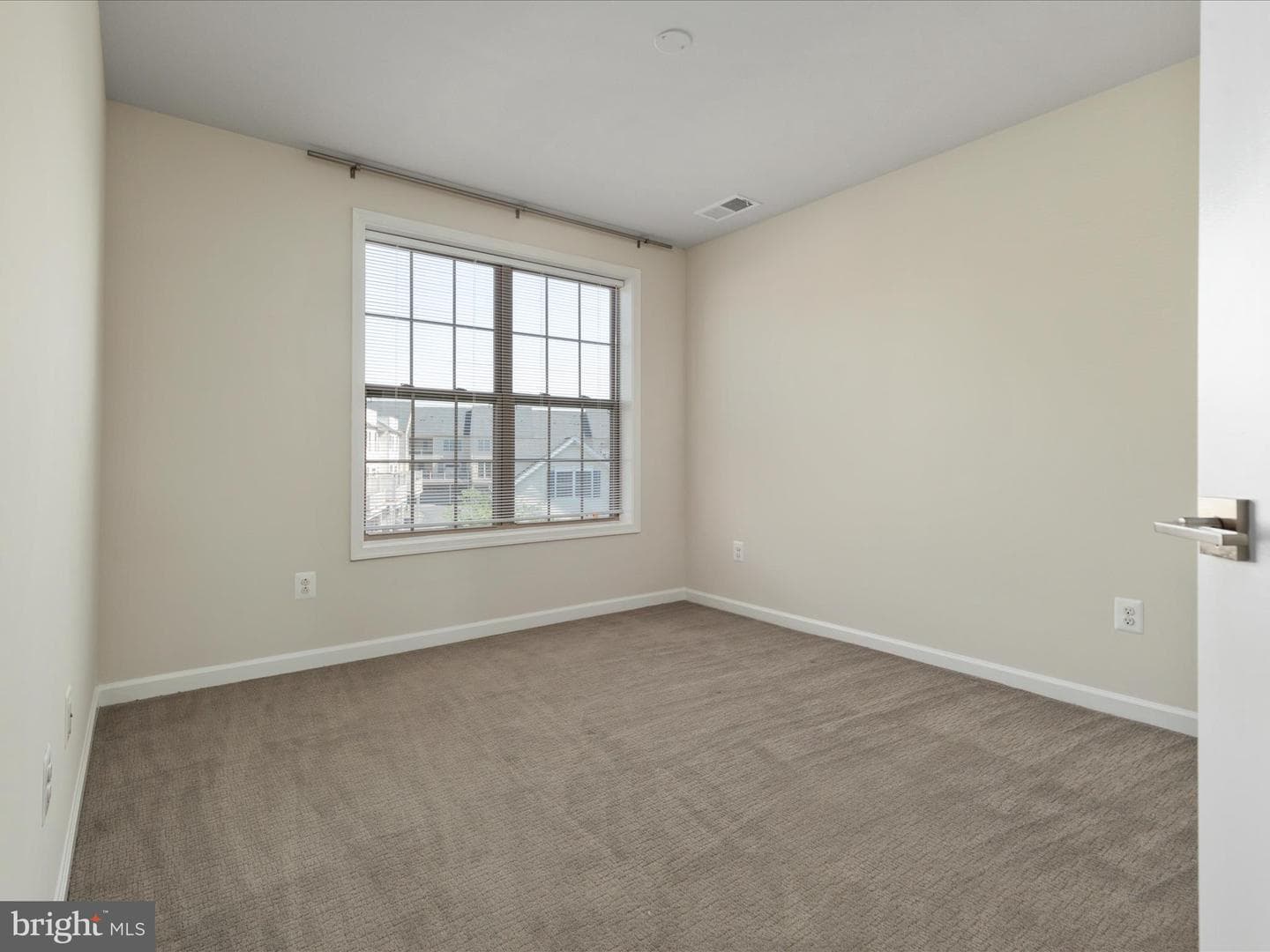 43168 Luttrell Square photo 16