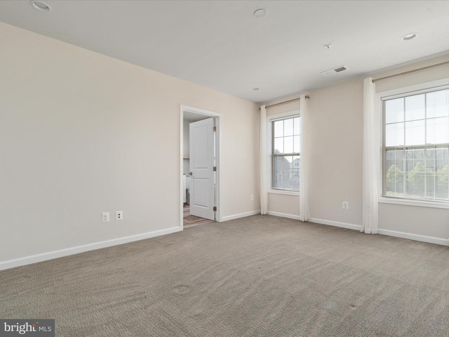 43168 Luttrell Square photo 21
