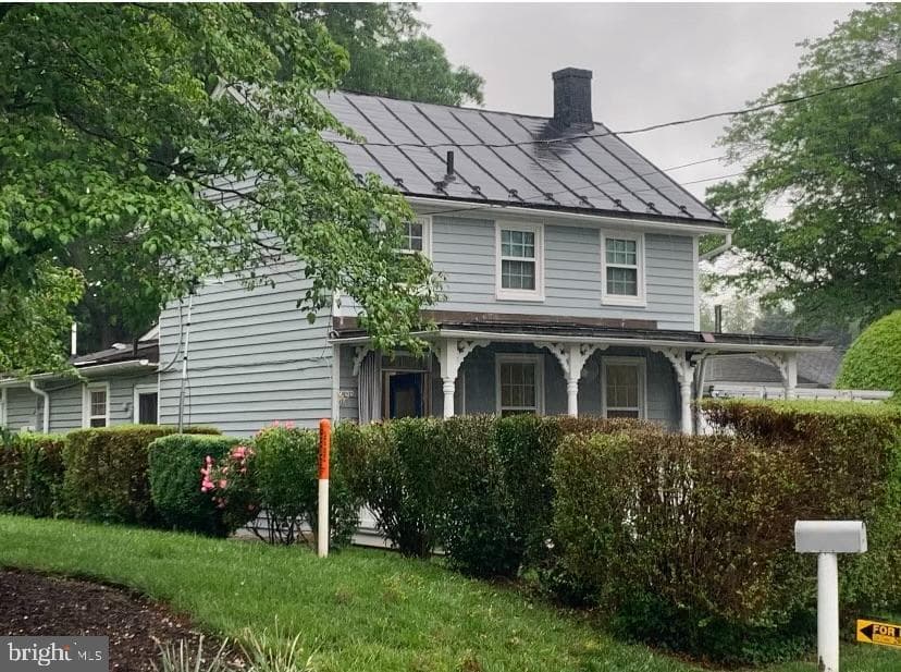 239 Old Waterford Road NW photo 4