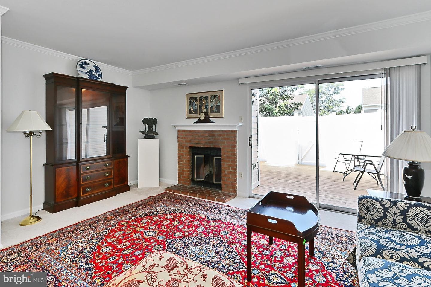 106 Saint Charles Square photo 15