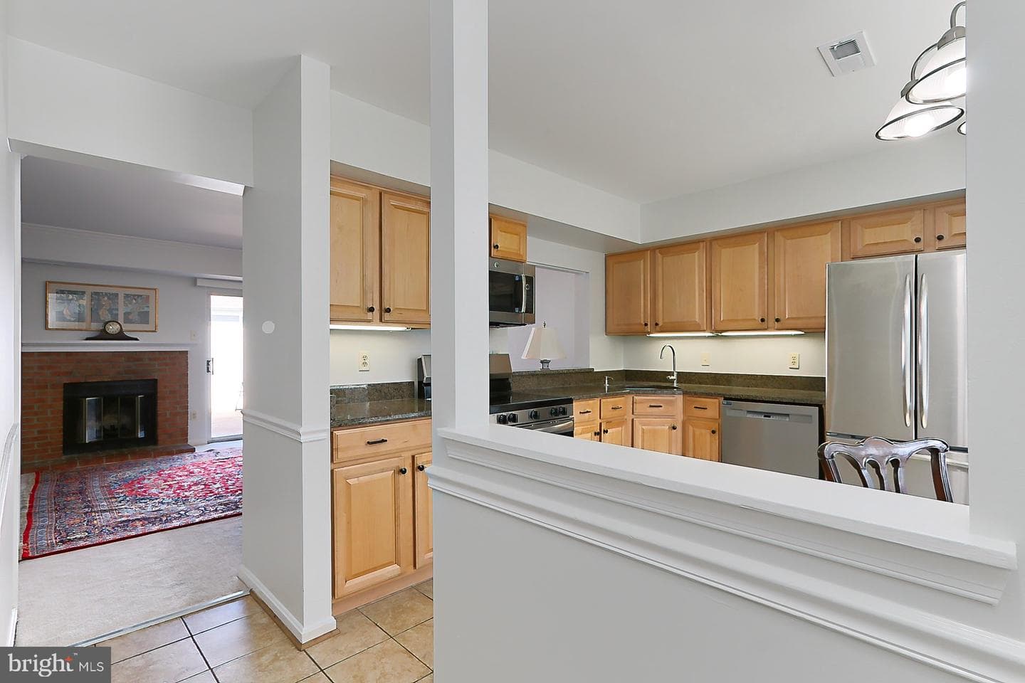 106 Saint Charles Square photo 6
