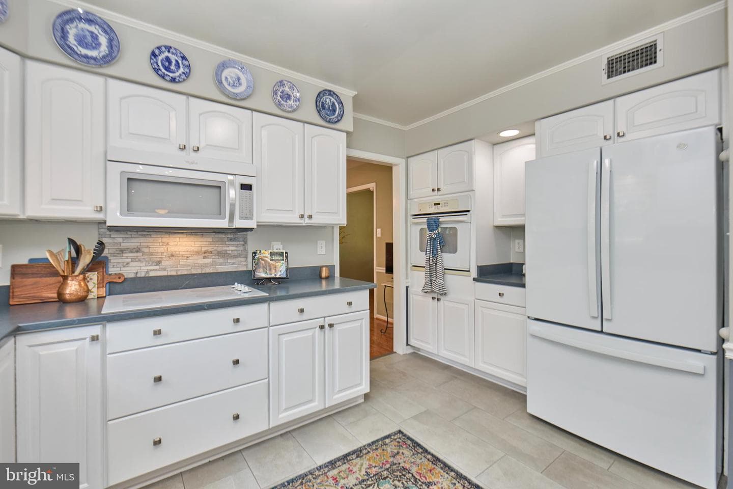 17650 Madison Avenue photo 21