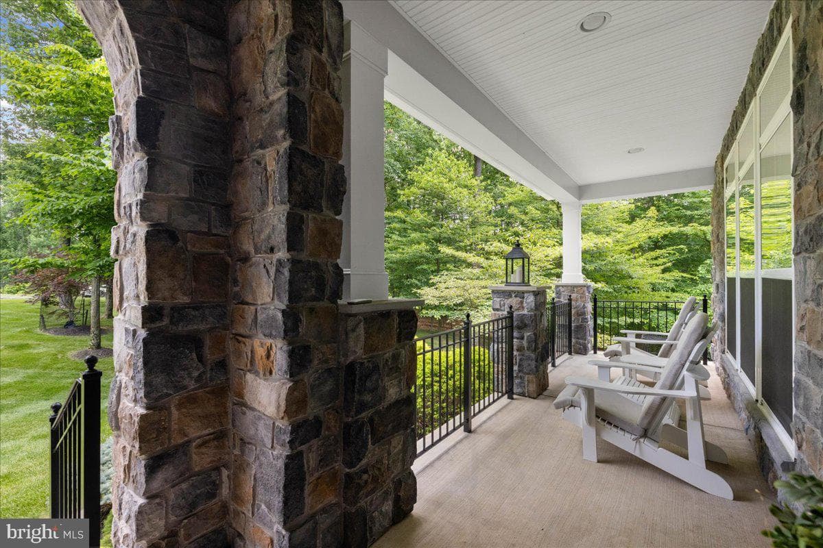 41633 Catoctin Springs Court photo 4