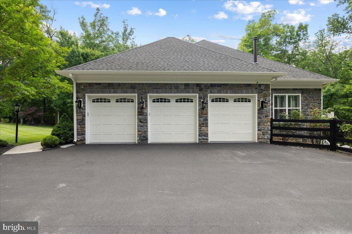 41633 Catoctin Springs Court photo 5