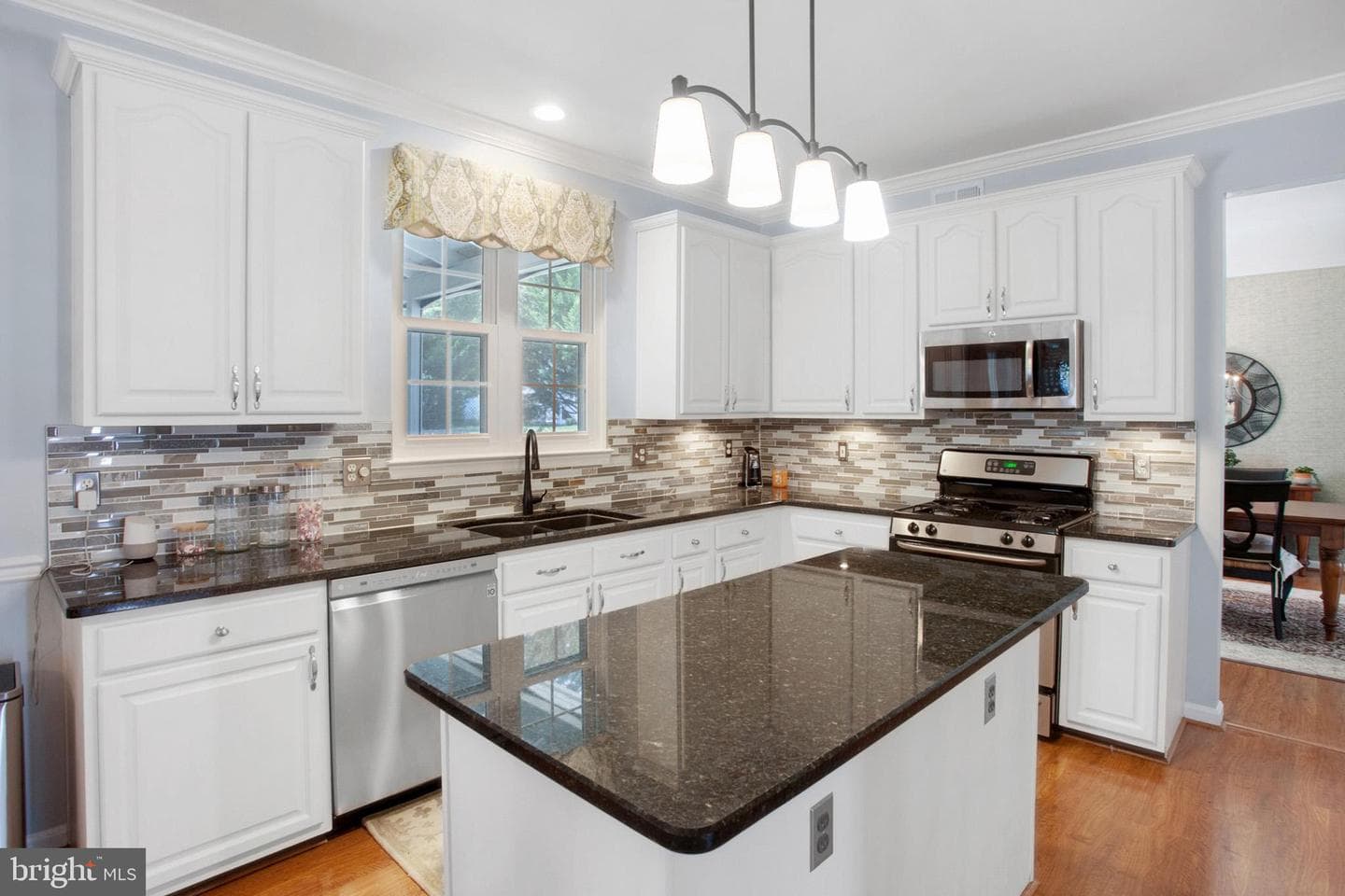 304 Lawford Drive SW photo 11