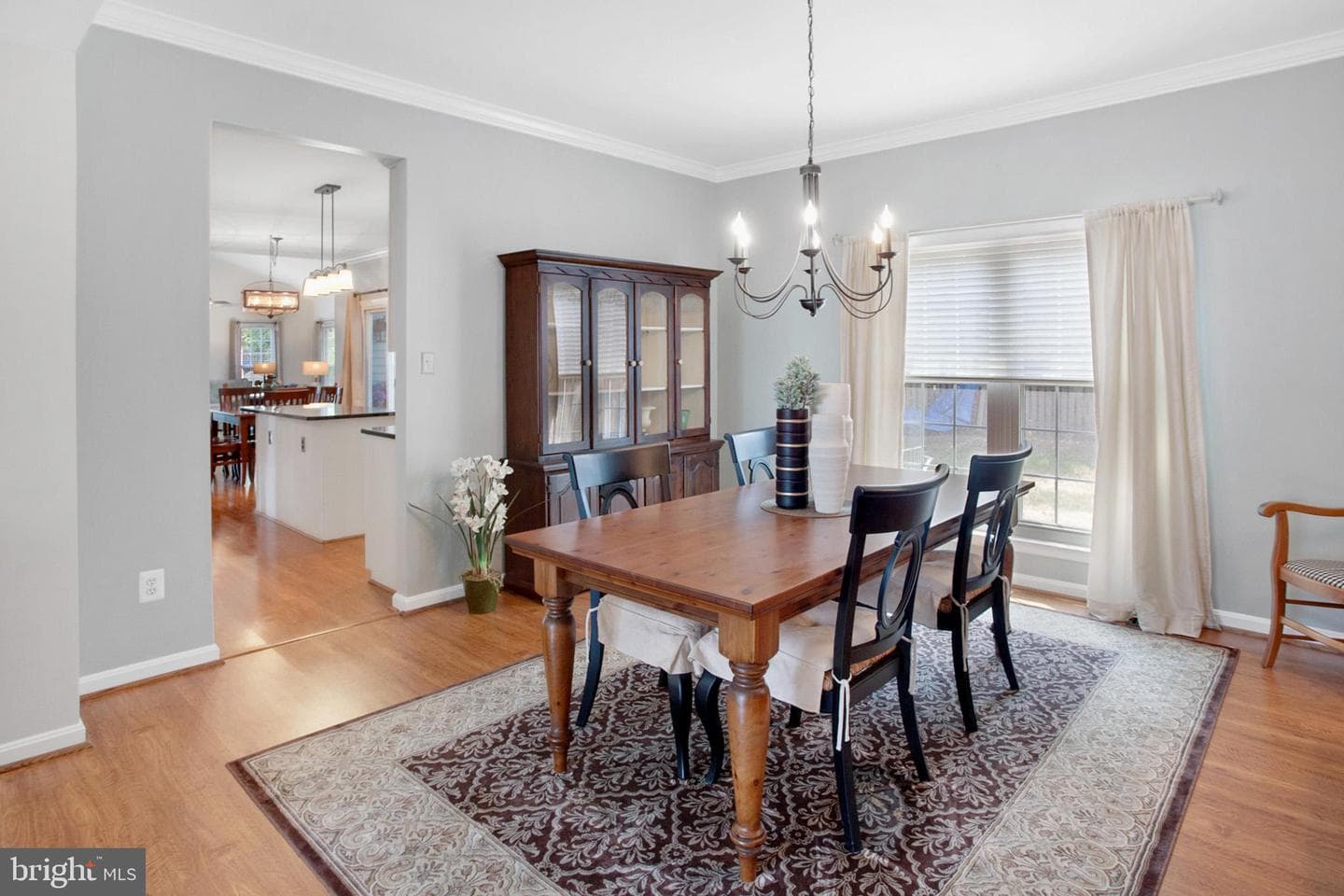 304 Lawford Drive SW photo 9