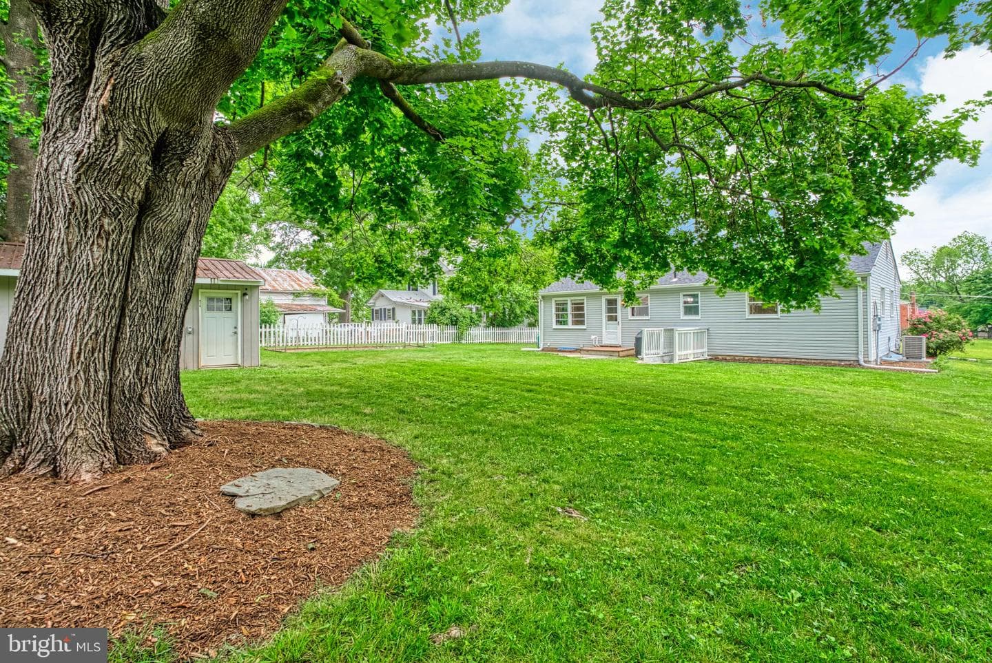 57 N Laycock Street photo 30