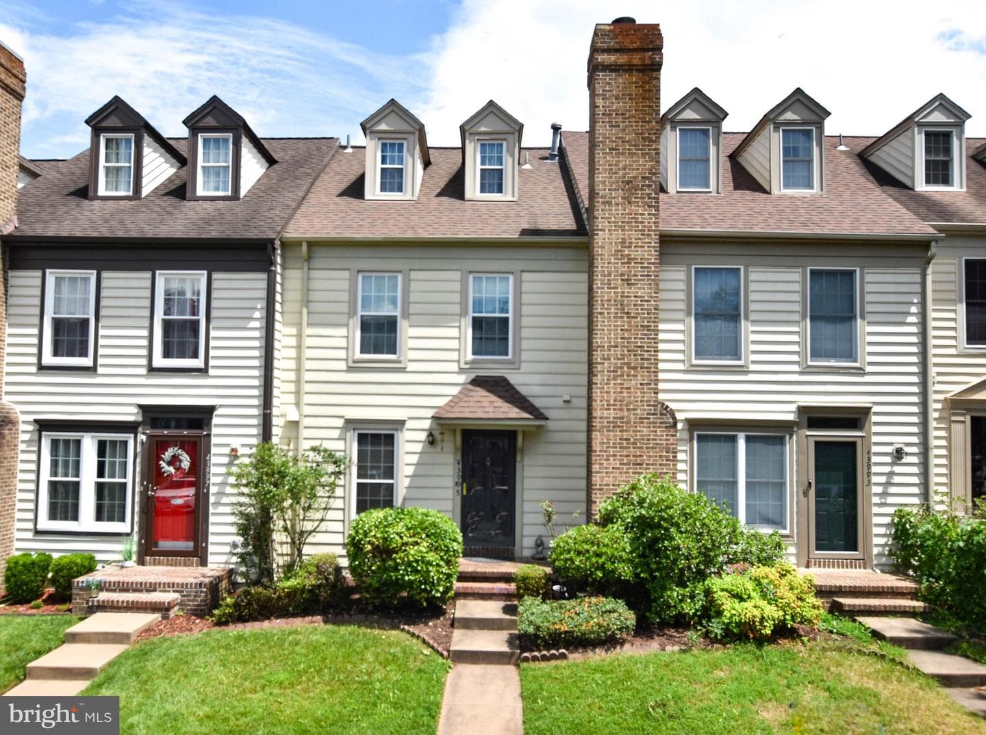 43995 Aberdeen Terrace photo 1