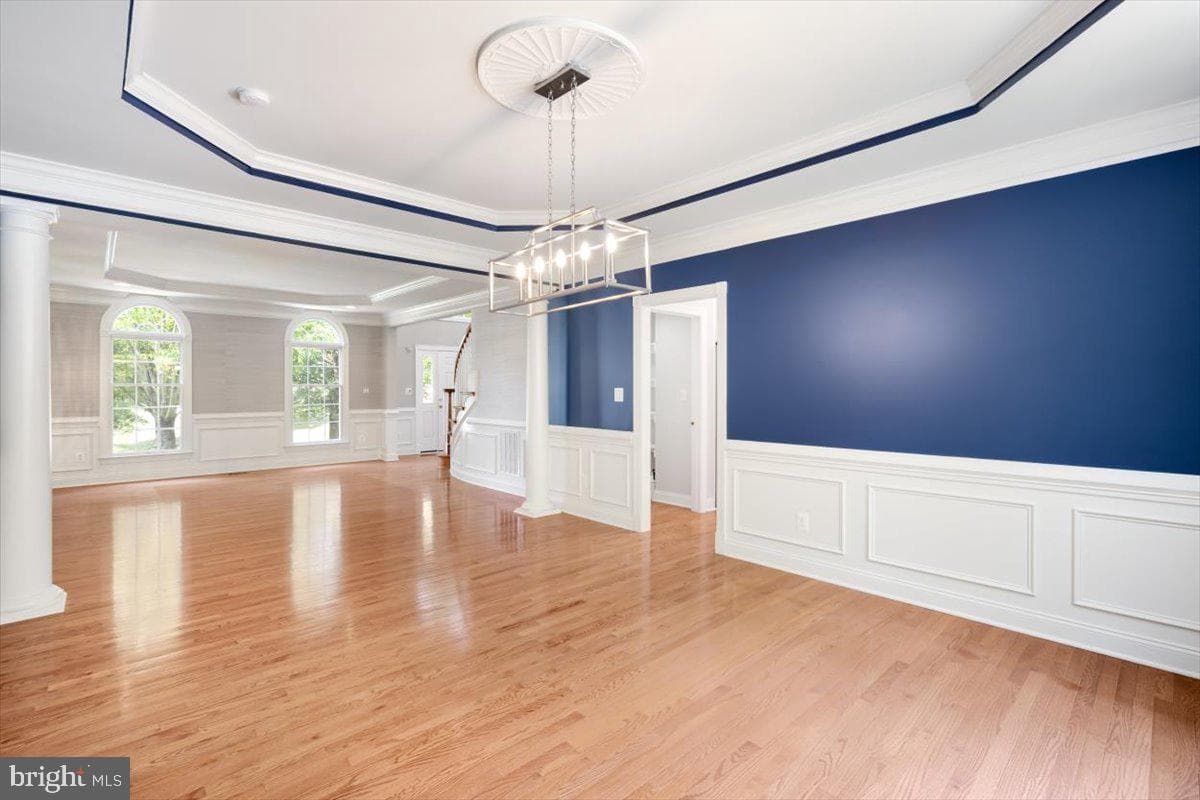 23284 Meadowvale Glen Court photo 14