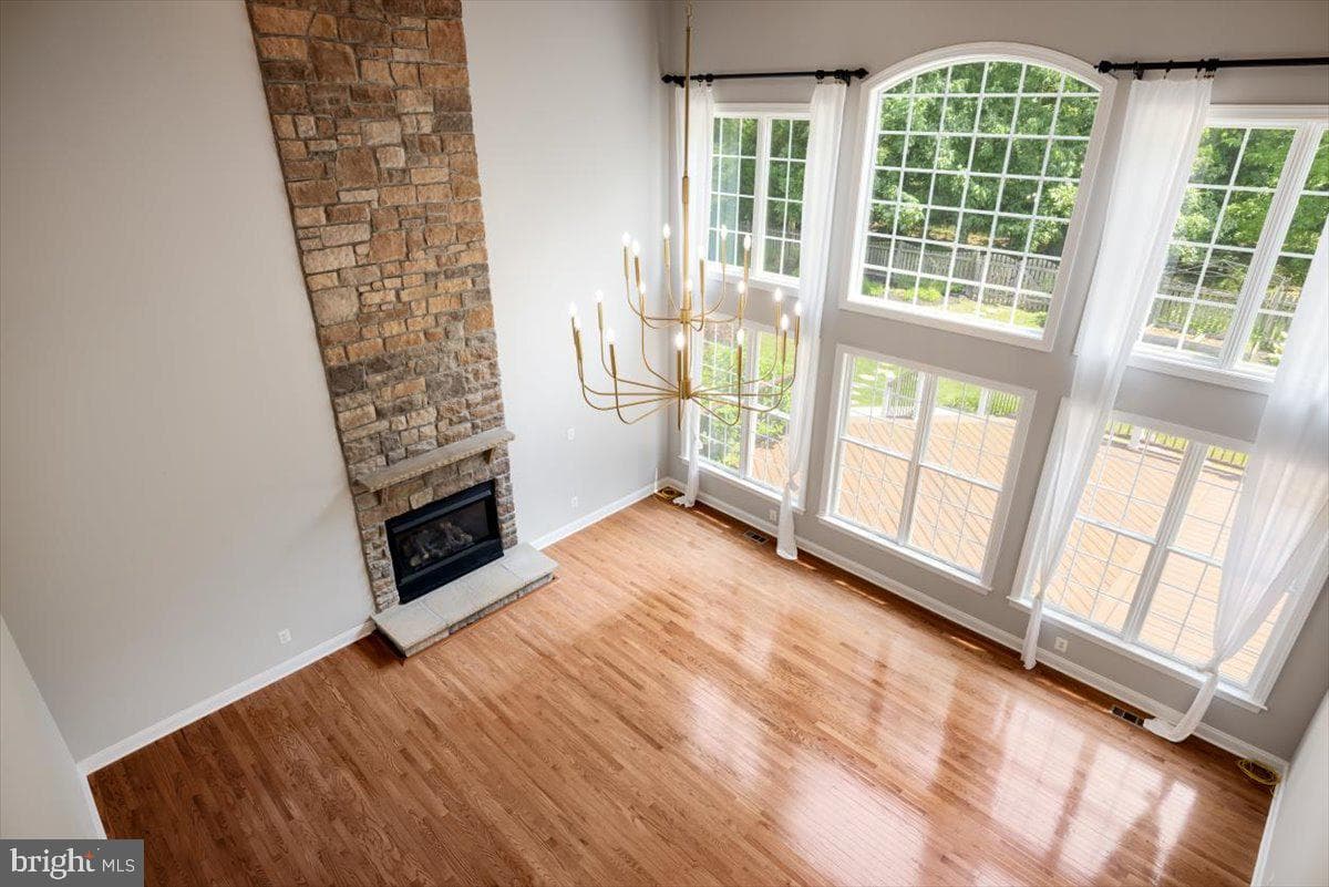 23284 Meadowvale Glen Court photo 29