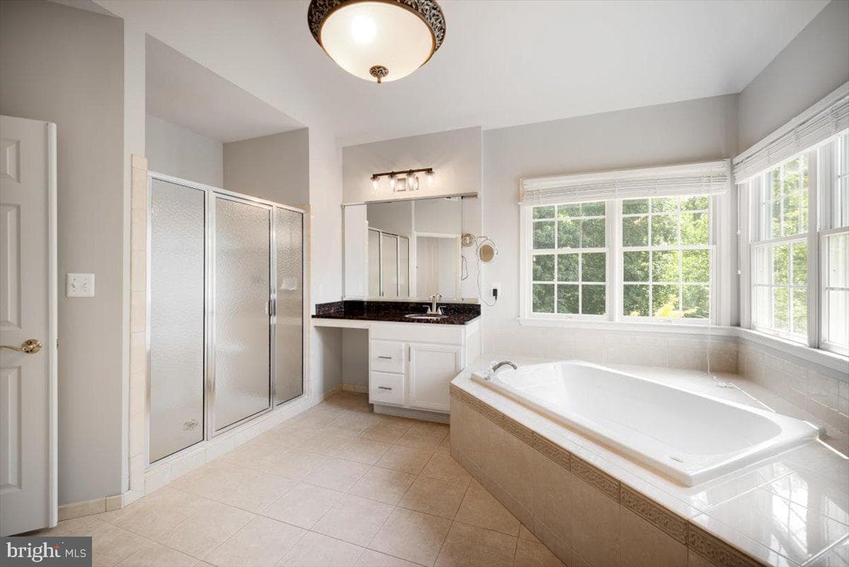 23284 Meadowvale Glen Court photo 37
