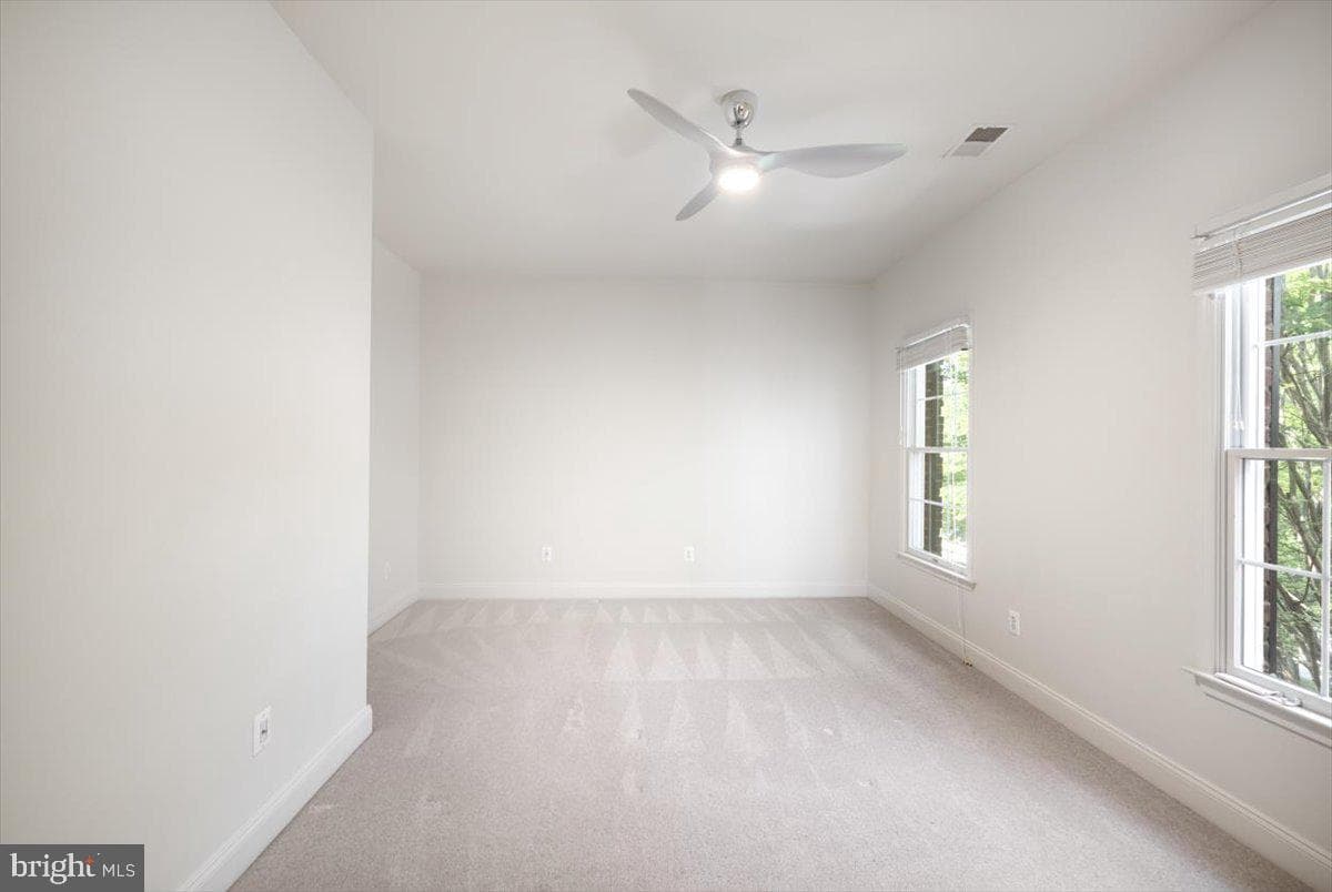 23284 Meadowvale Glen Court photo 38
