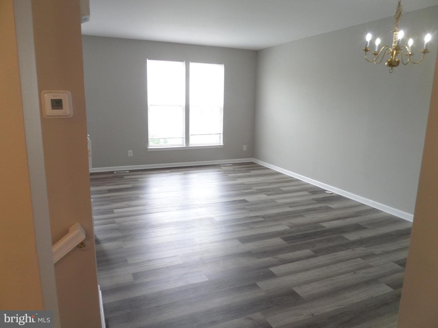 41885 Precious Square photo 20