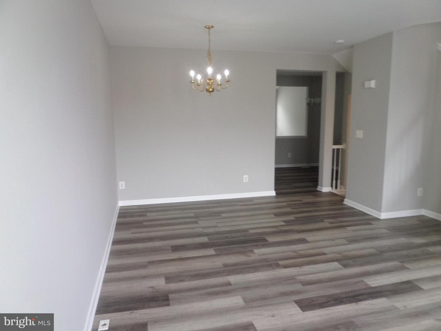 41885 Precious Square photo 22