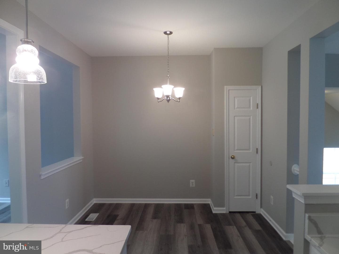 41885 Precious Square photo 25