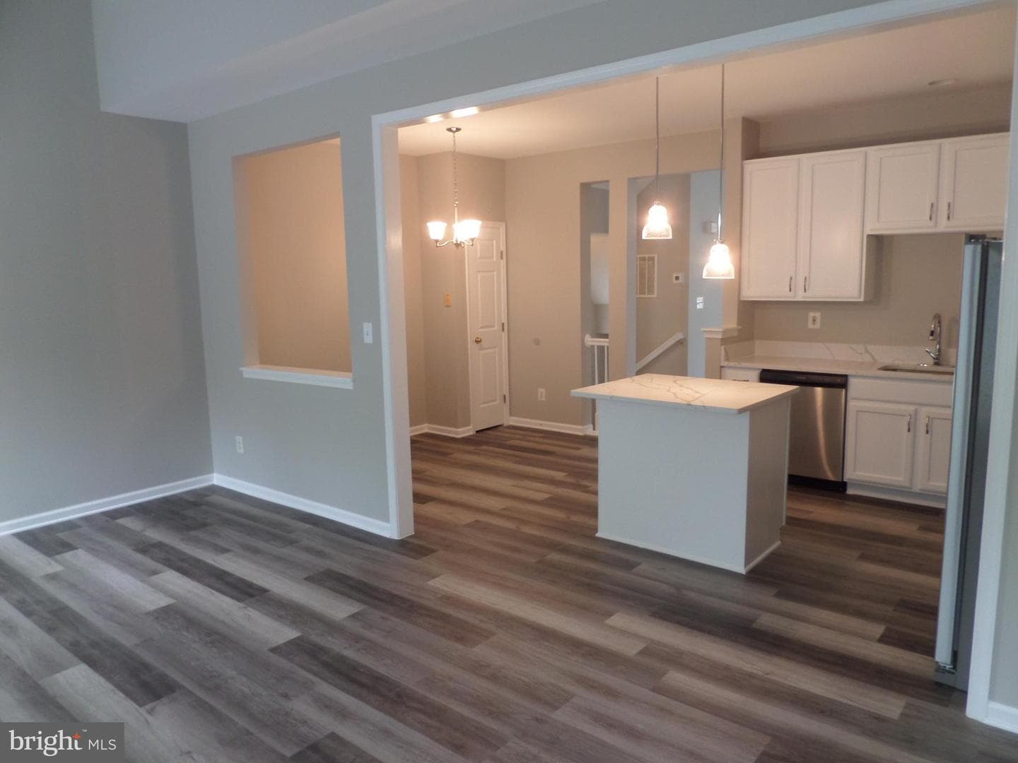 41885 Precious Square photo 26