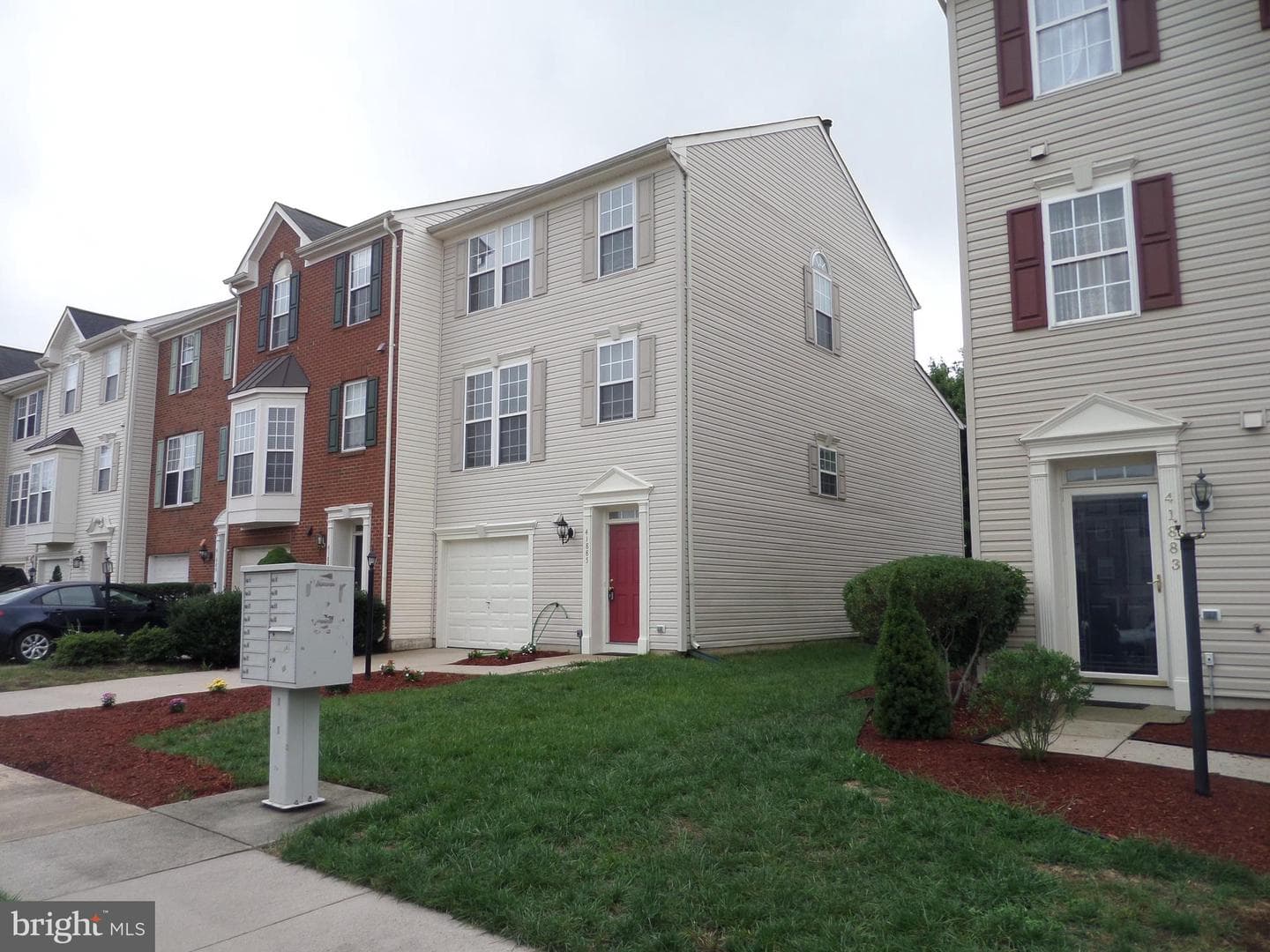 41885 Precious Square photo 3