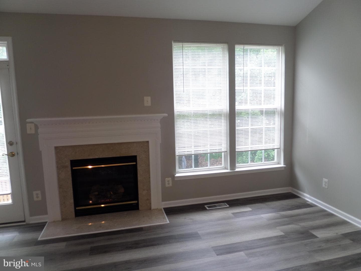 41885 Precious Square photo 31