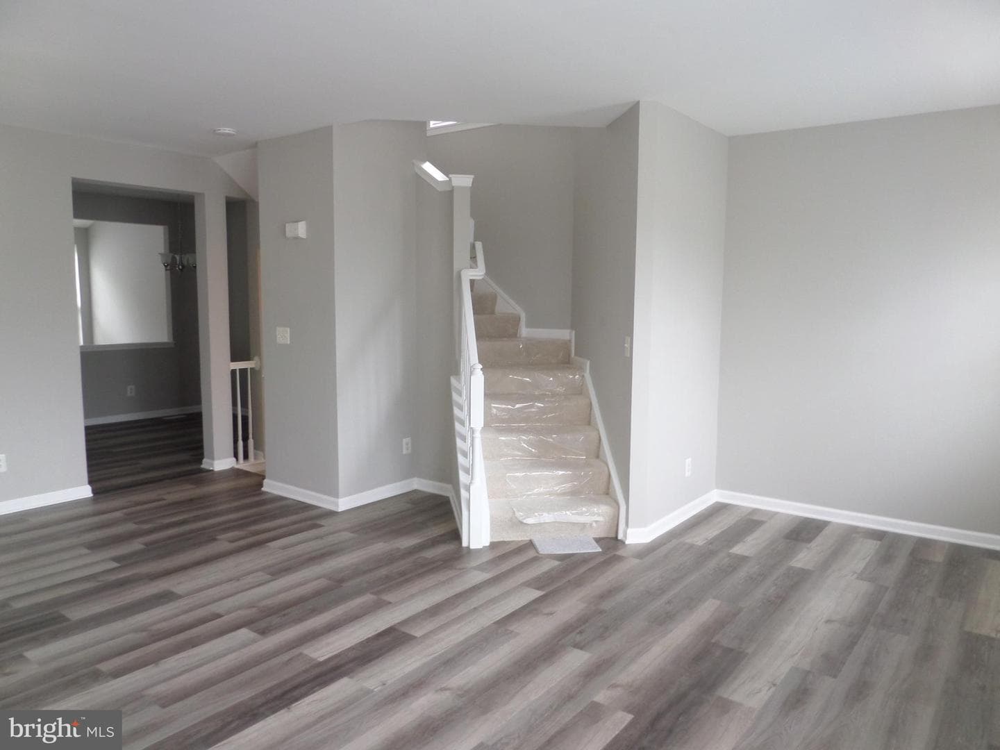 41885 Precious Square photo 33