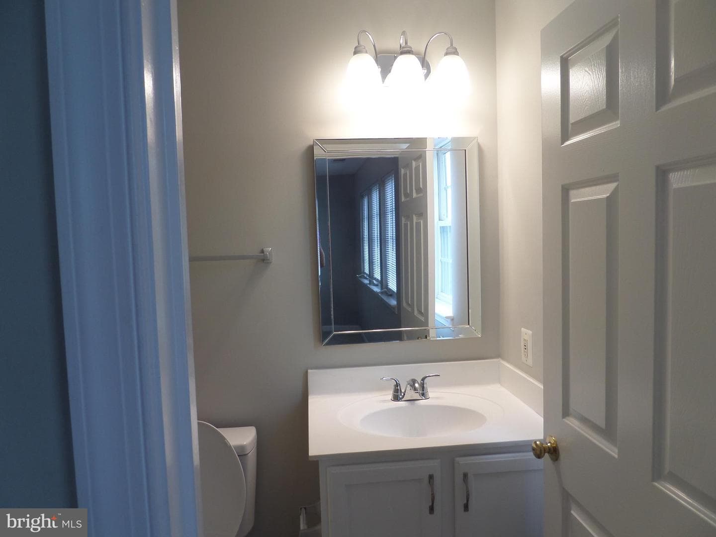 41885 Precious Square photo 41