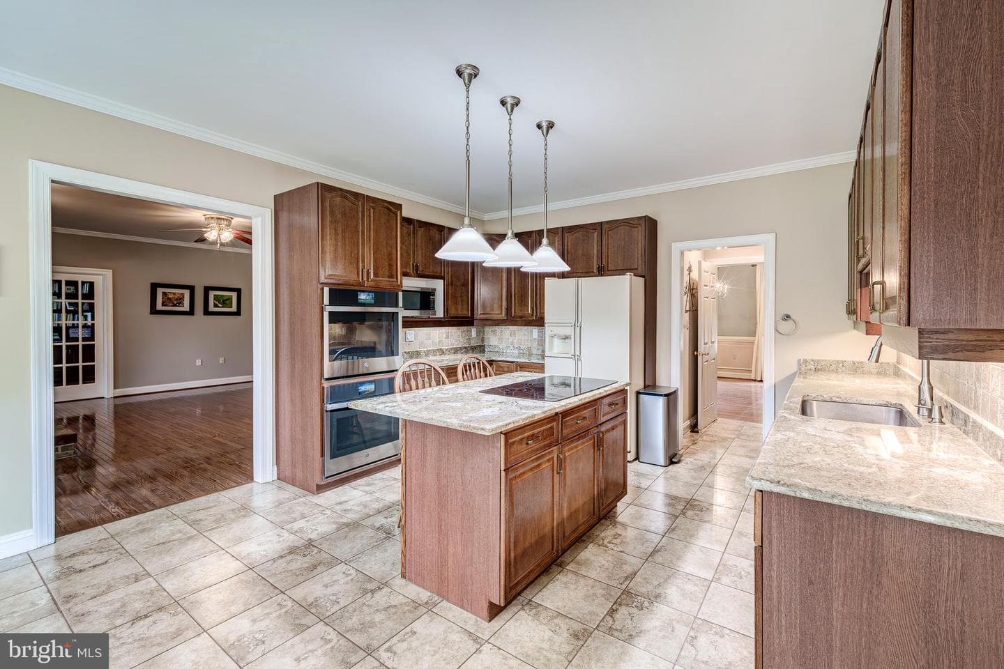 505 Beauregard Drive SE photo 32