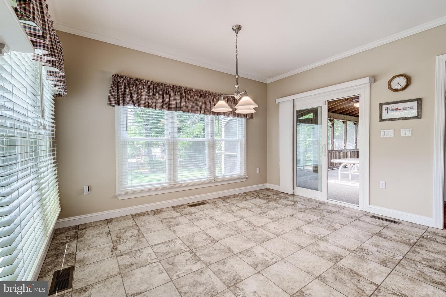505 Beauregard Drive SE photo 36