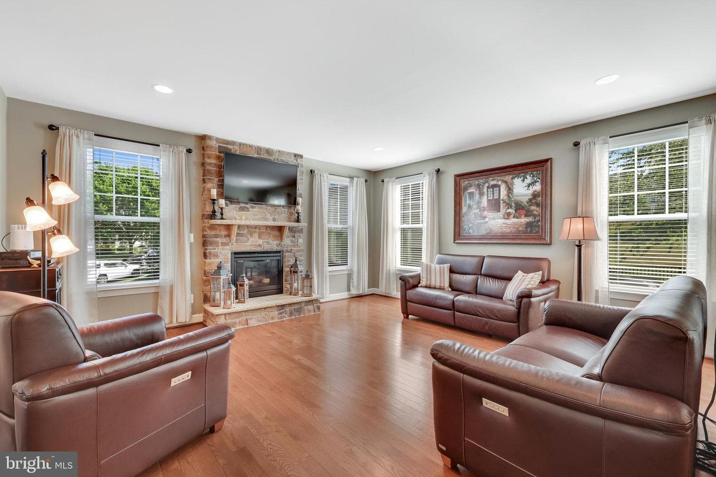 22357 Harrier Lane photo 2
