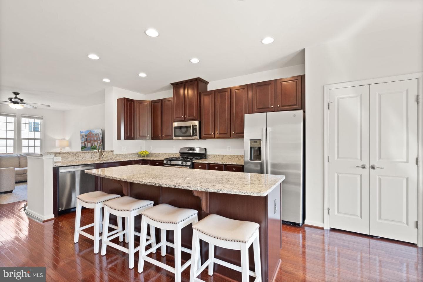 45938 Grammercy Terrace photo 15